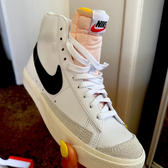 Nike Mid-Blazer ‘77 Women’s Size 7.5 - Picture 1 of 6